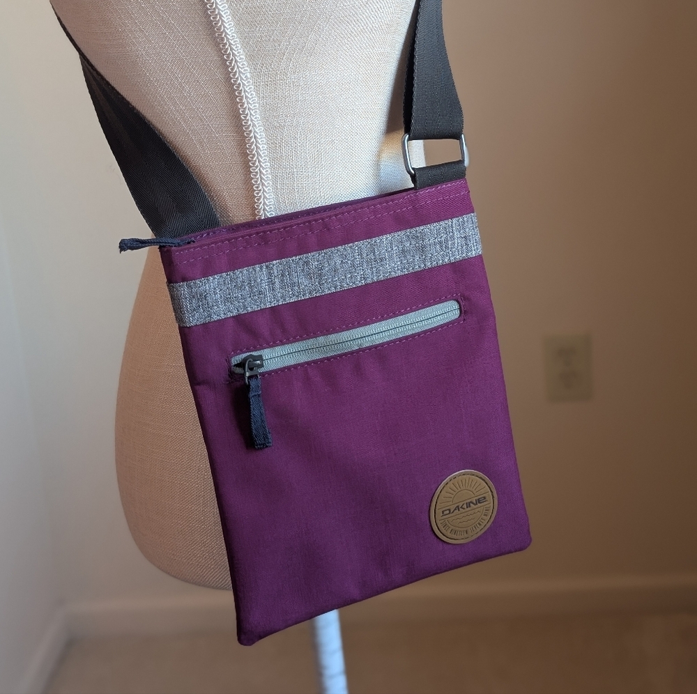 Dakine Purple Crossbody Bag with Black Strap